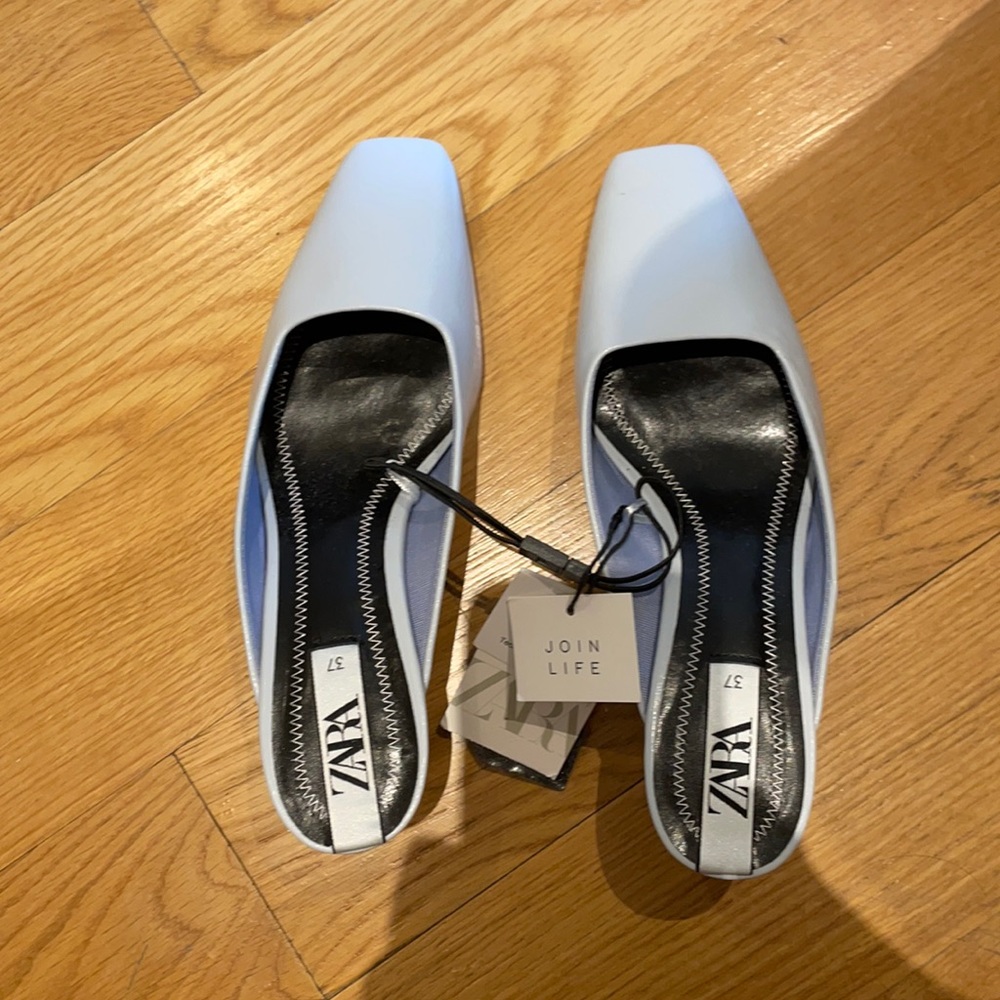 Zara slides NWT